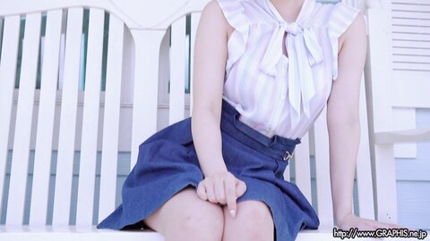 Graphis Gals – Rikka Ono 小野六花 Sweaty Cip 1