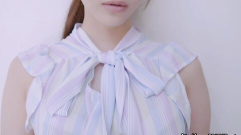 Graphis Gals – Rikka Ono 小野六花 Sweaty Cip 1